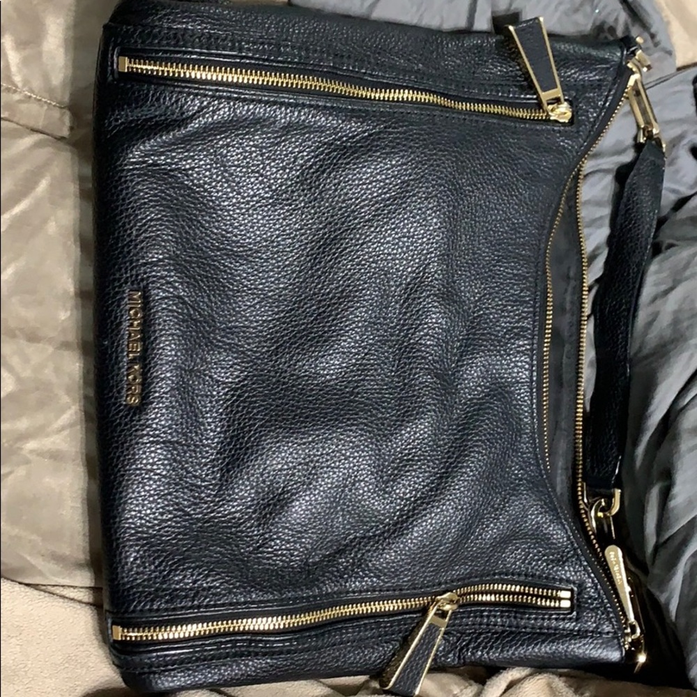 Black Michael Kors bag